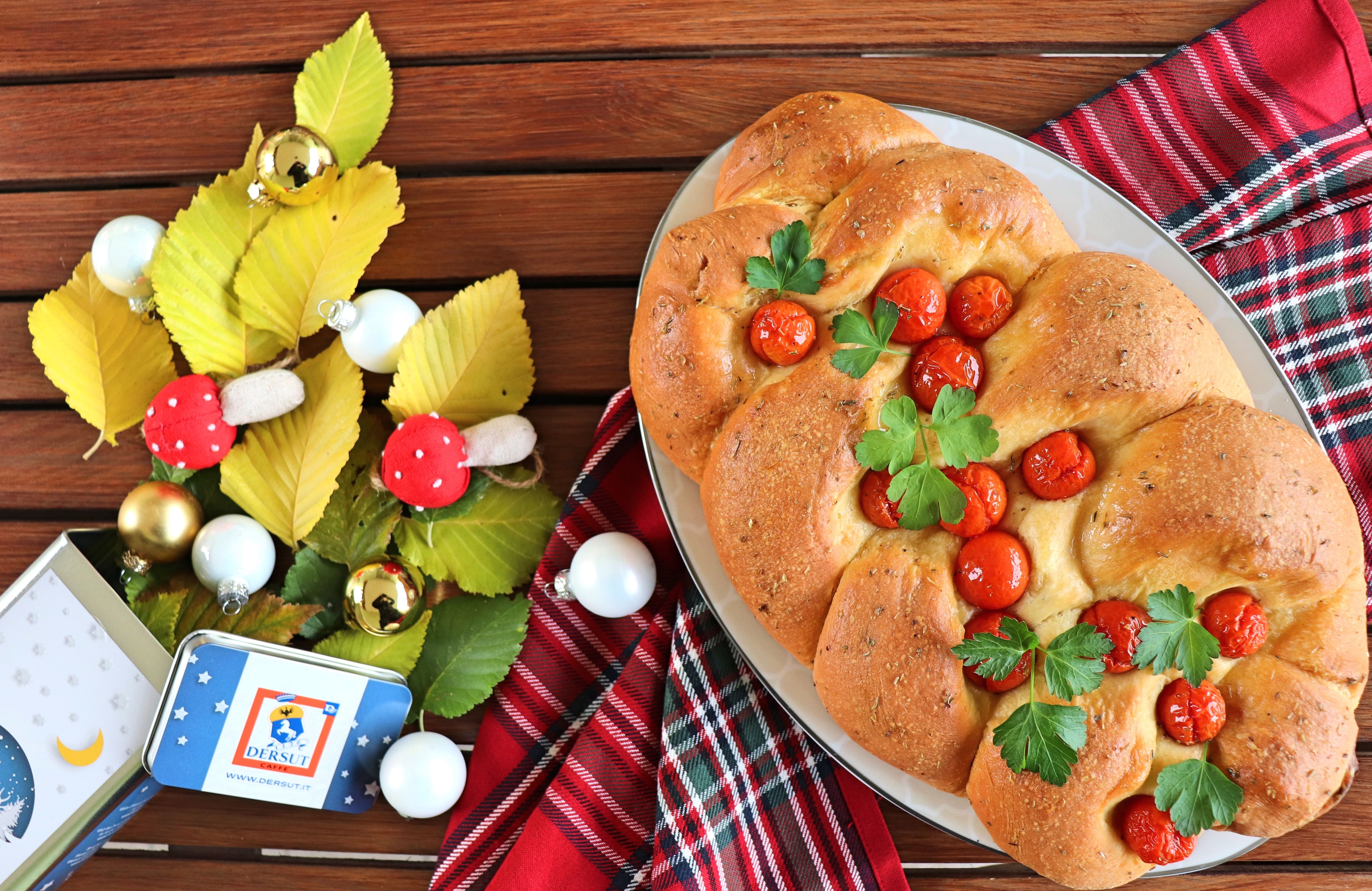 Treccia-salata-ripiena-al-prosciutto-e-formaggio-perfetta-per-il-pranzo-di-Natale Treccia-salata-ripiena-al-prosciutto-e-formaggio-perfetta-per-il-pranzo-di-Natale
