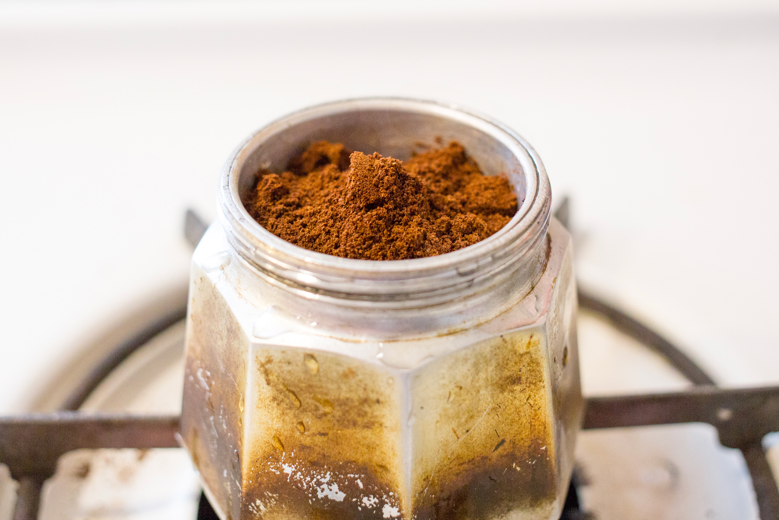 come-pulire-la-moka-caffettiera
