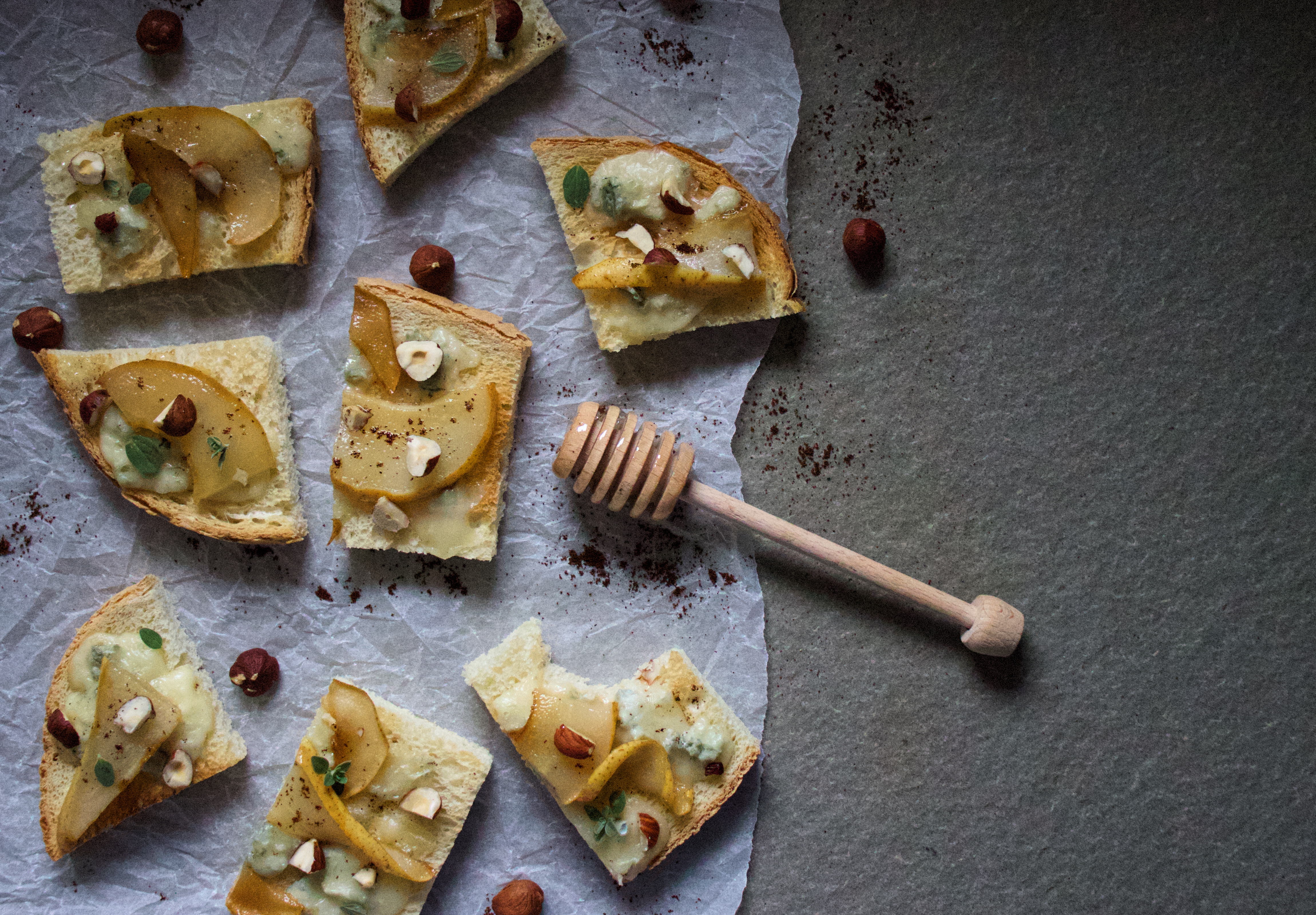 crostini-al-gorgonzola-banner crostini-al-gorgonzola-banner