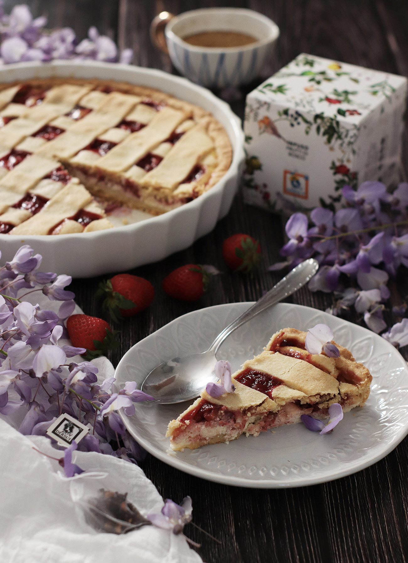 Crostata-alle-fragole-e-ricotta-con-infuso-frutti-rossi Crostata-alle-fragole-e-ricotta-con-infuso-frutti-rossi